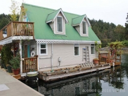 *SOLD*Float Home - Maple Bay Marina in exclusive Bird's Eye Cove: